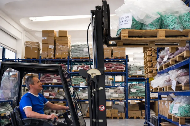 Kinetics Line warehouse and logistics operations for gasket supply